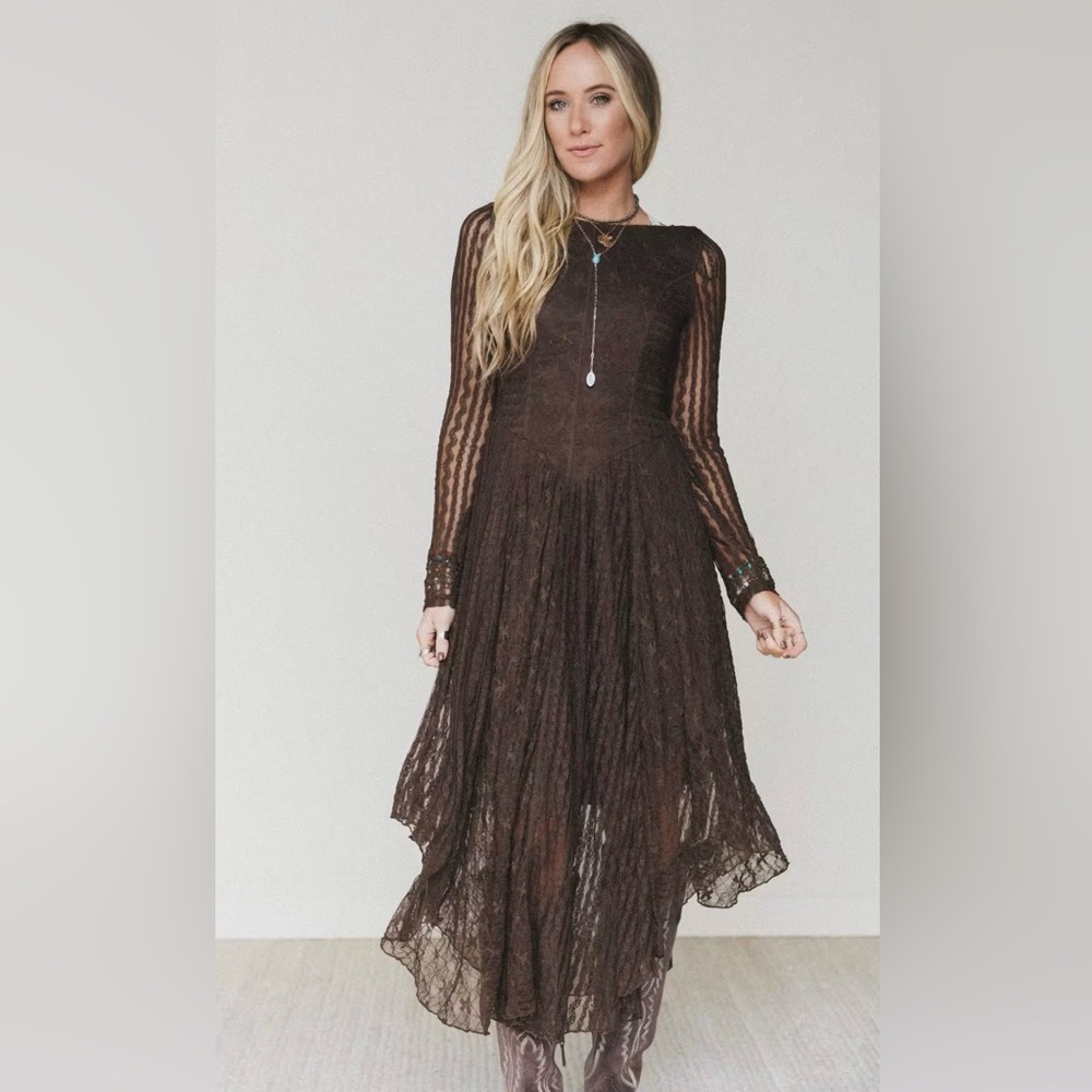Three Bird Nest Lace Story Long Sleeve Midi Dress